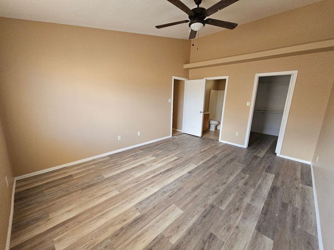 9586 East 38th Place - Photo 3 of 6