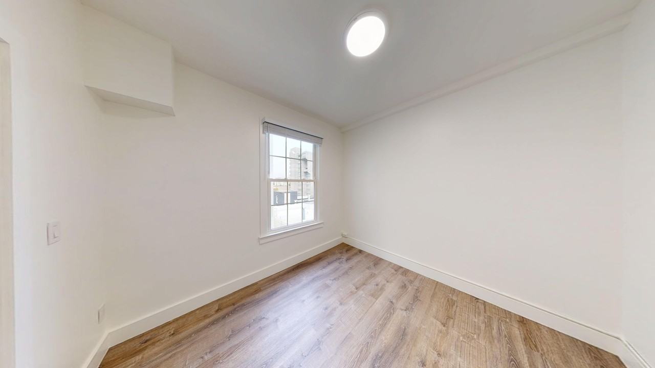 1635 Gough Street - Photo 7 of 19