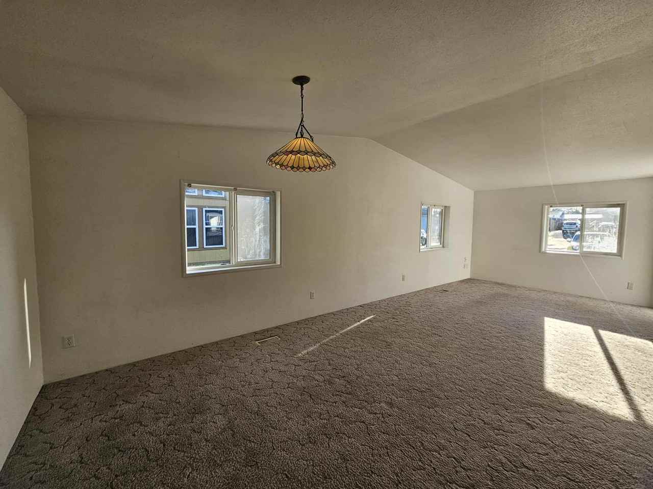 110 W Freedom Ln - Photo 2 of 13