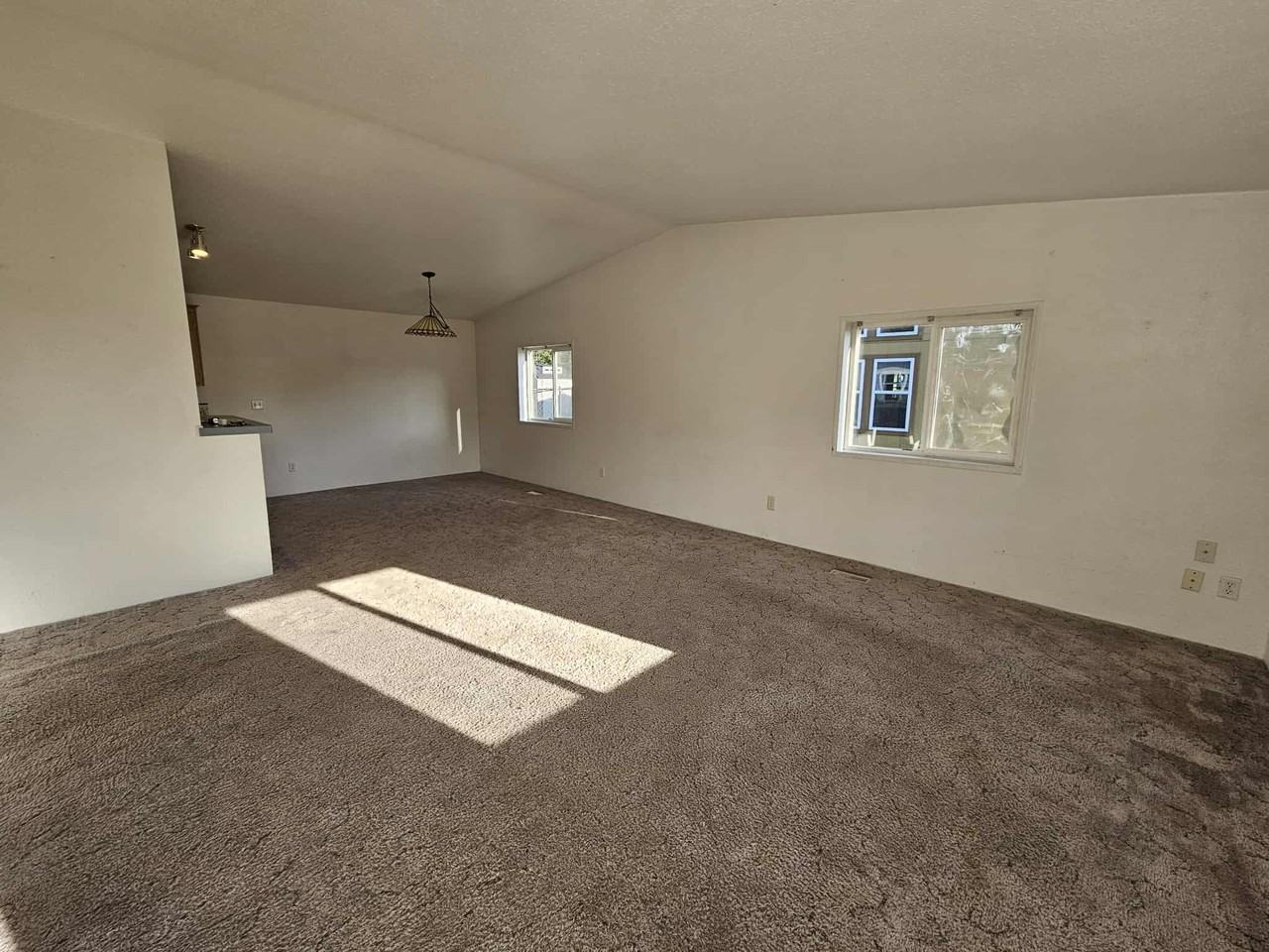 110 W Freedom Ln - Photo 3 of 13