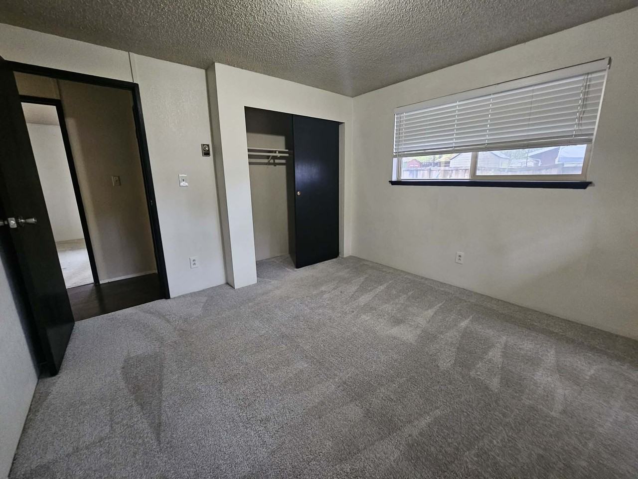 50 E Springwood Ln - Photo 5 of 13