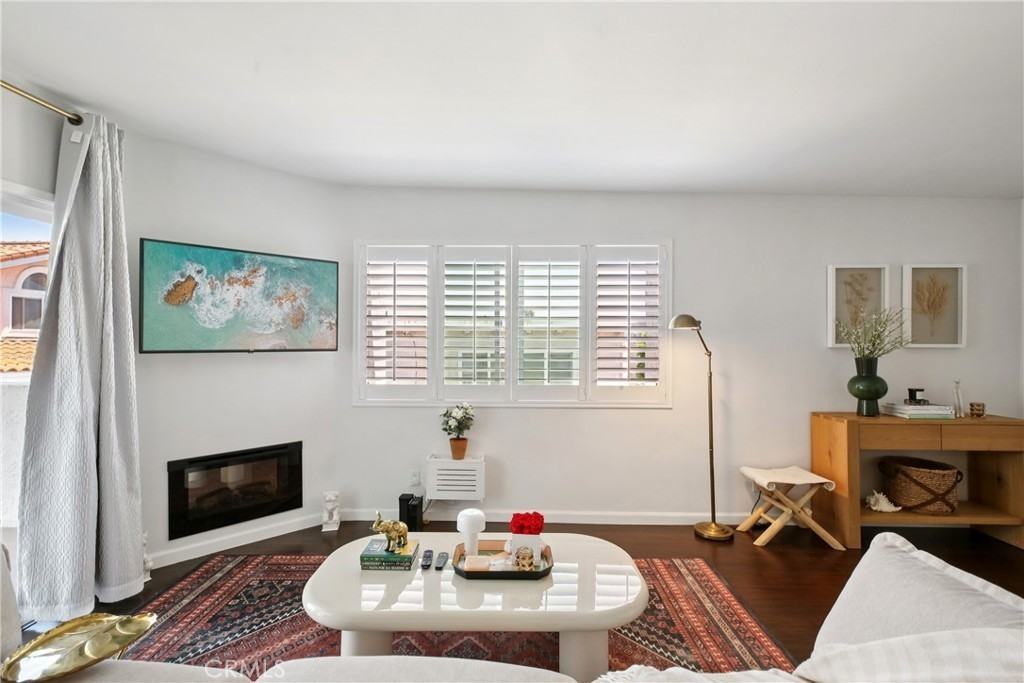 2704 Voorhees Ave - Photo 7 of 7