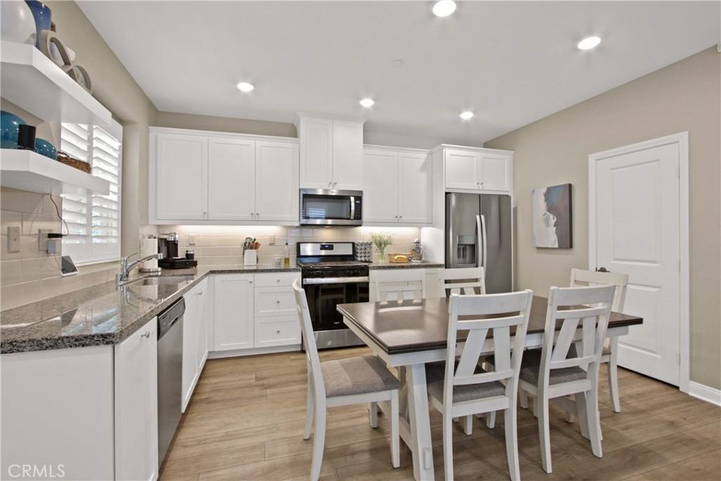 12168 Starling Ln - Photo 5 of 7