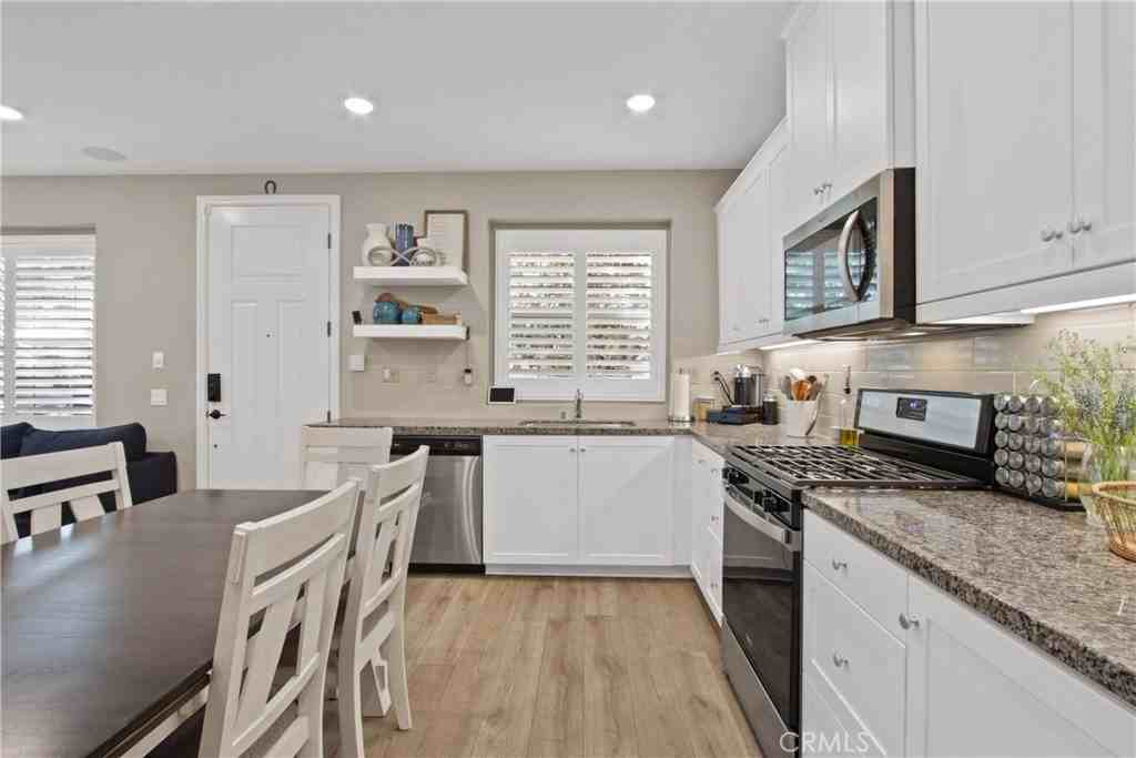 12168 Starling Ln - Photo 6 of 7