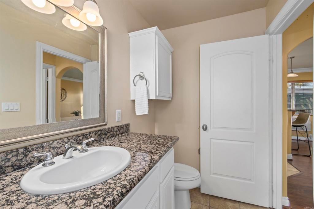 800 N Mollison Ave - Photo 4 of 8