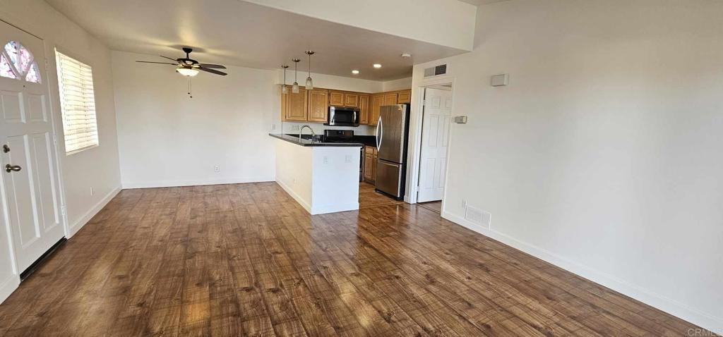 7001 Ballena Way - Photo 4 of 7