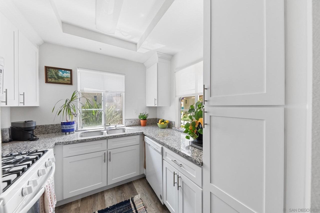 43 Via Ermitas - Photo 3 of 9