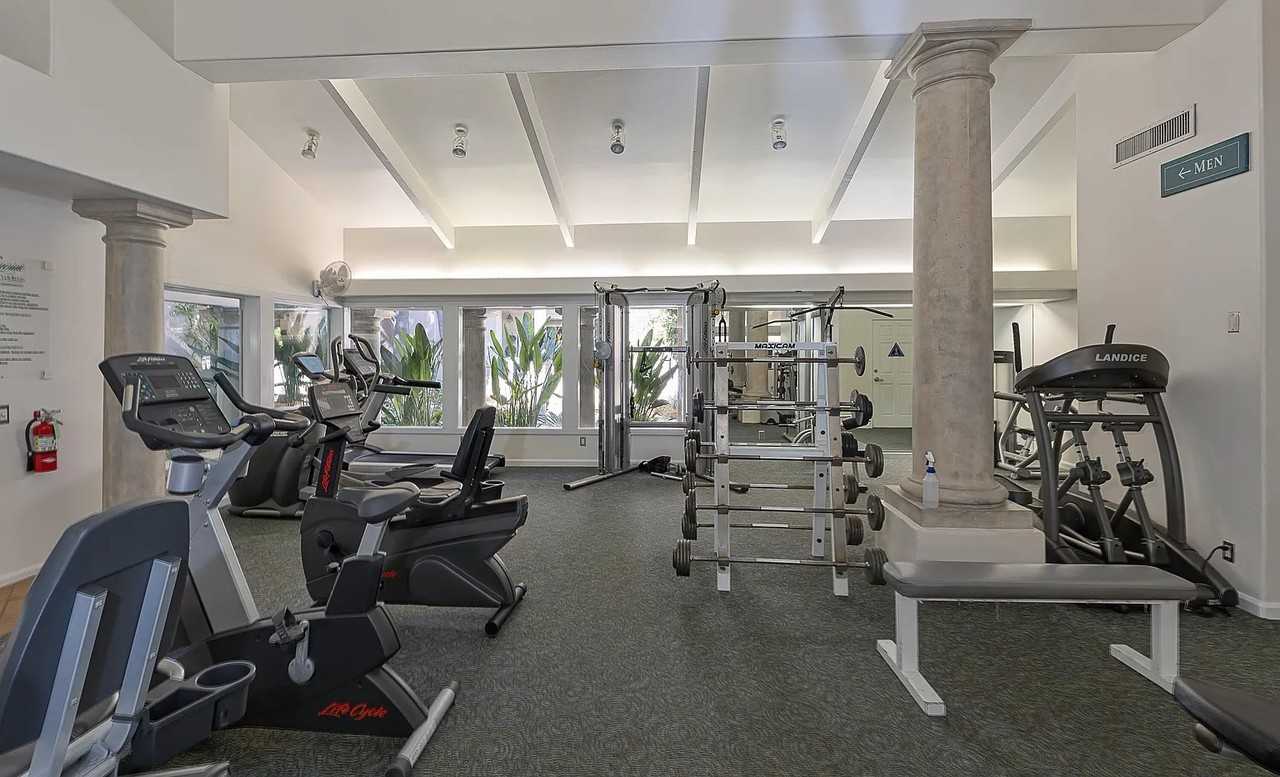 409 Por La Mar Cir - Photo 5 of 7