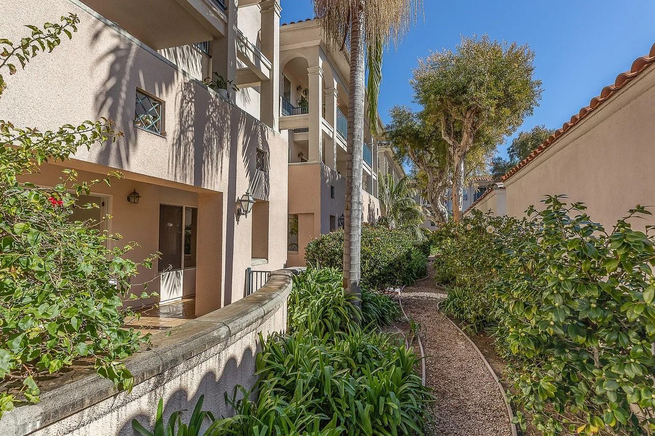 409 Por La Mar Cir - Photo 6 of 7