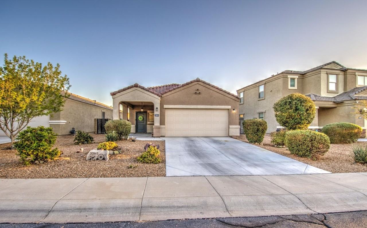 30945 West Picadilly Road - Photo 3 of 39