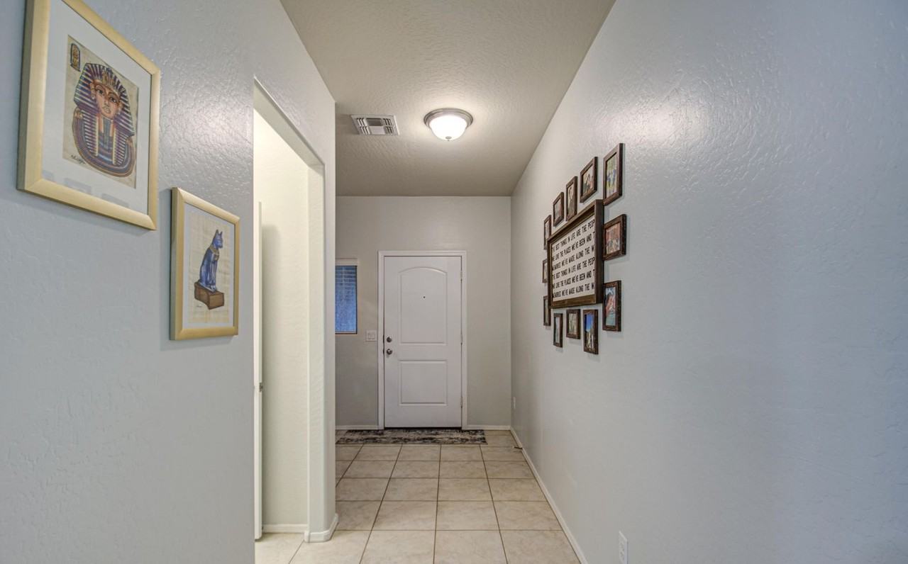 30945 West Picadilly Road - Photo 7 of 39