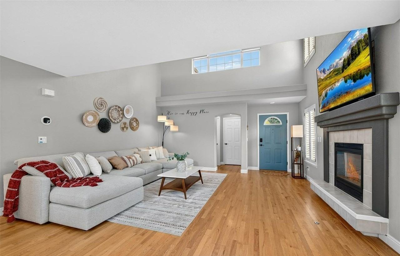 9602 Townsville Circle - Photo 4 of 18