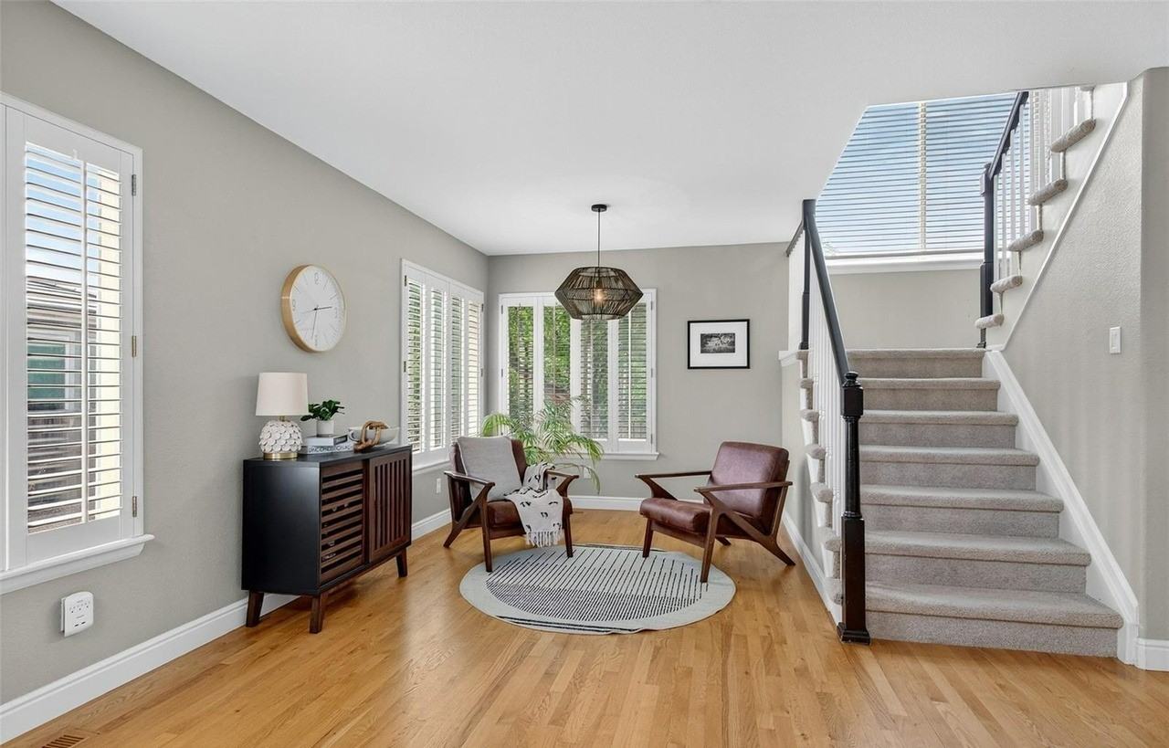 9602 Townsville Circle - Photo 5 of 18