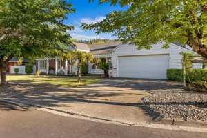 featured image of 1819 Cedar Street