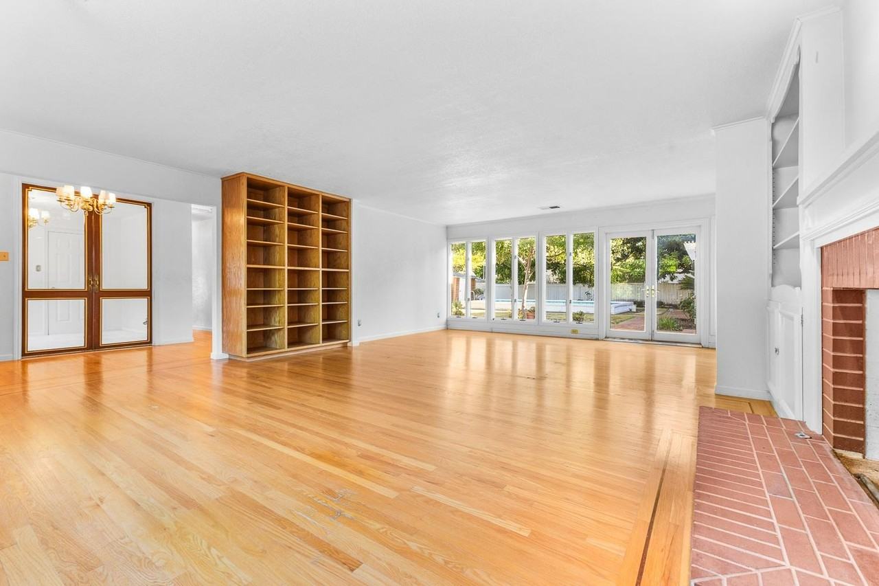 1819 Cedar Street - Photo 5 of 32