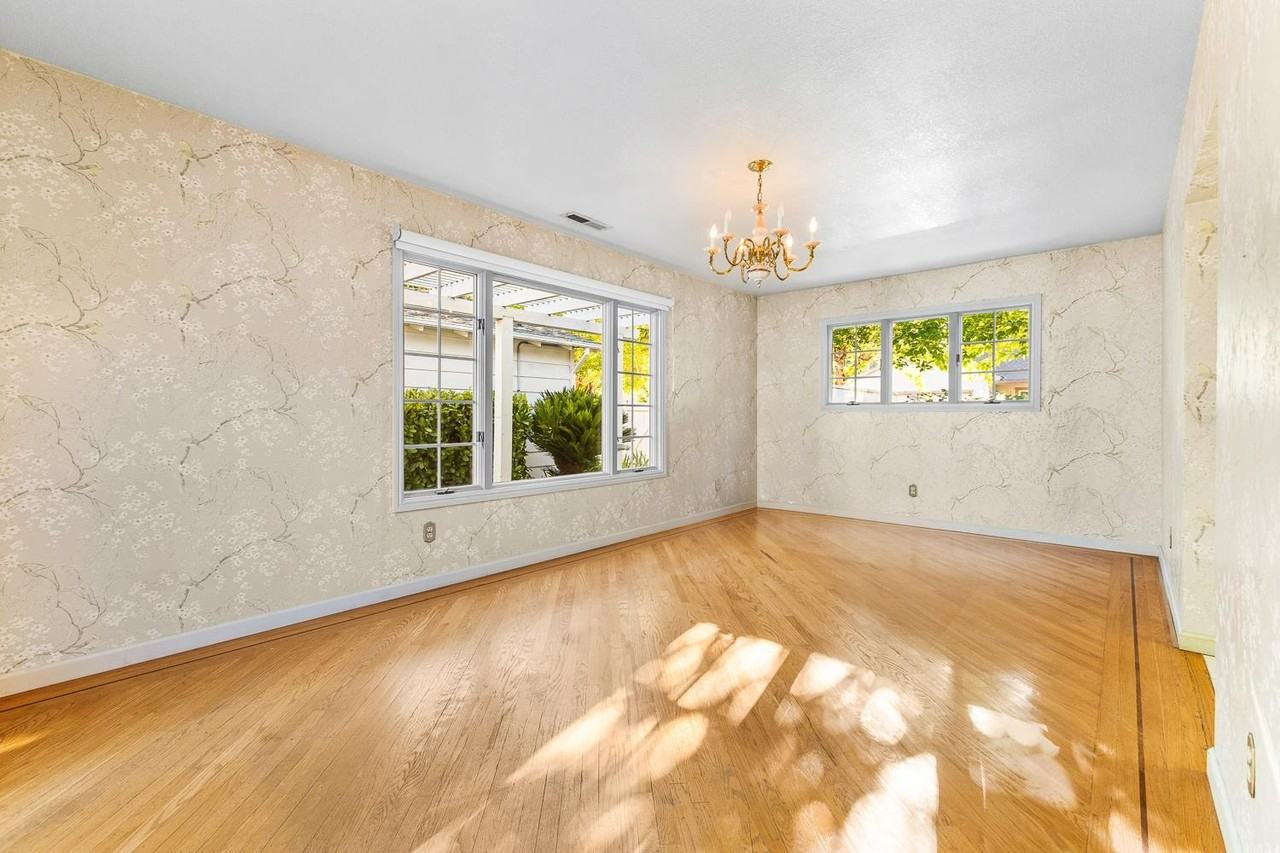 1819 Cedar Street - Photo 7 of 32