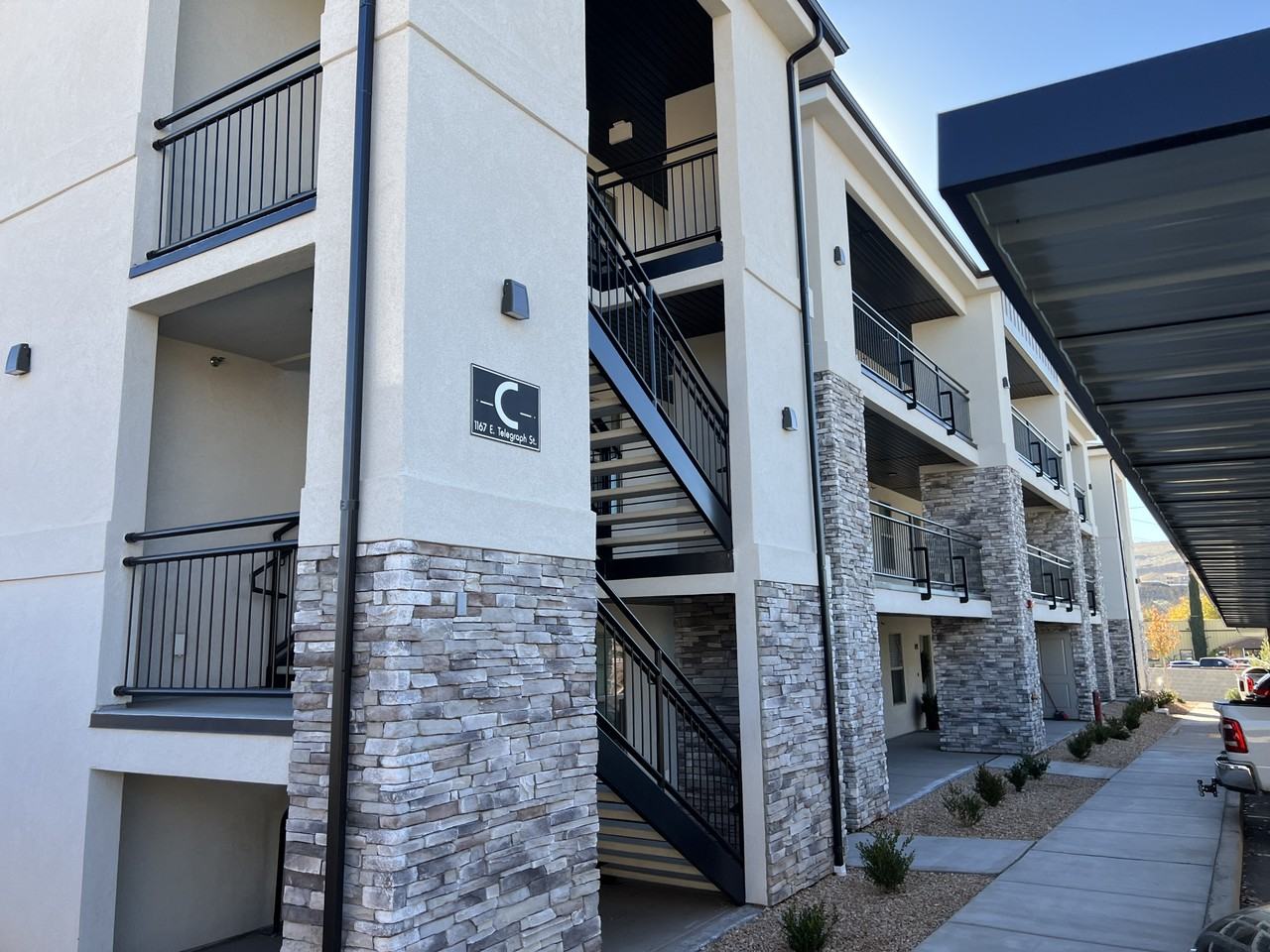 1167 E Telegraph St #C204 - Photo 4 of 15