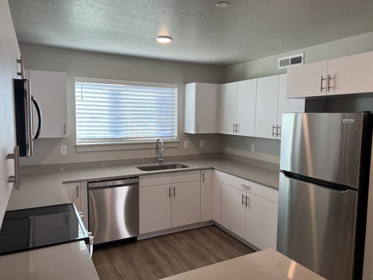 1167 E Telegraph St #C204 - Photo 6 of 15