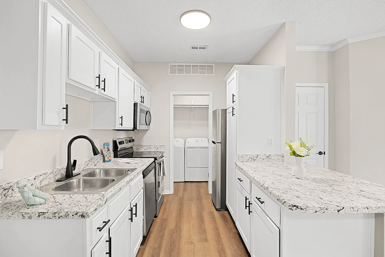 7100 West 141st Street - Photo 6 of 17