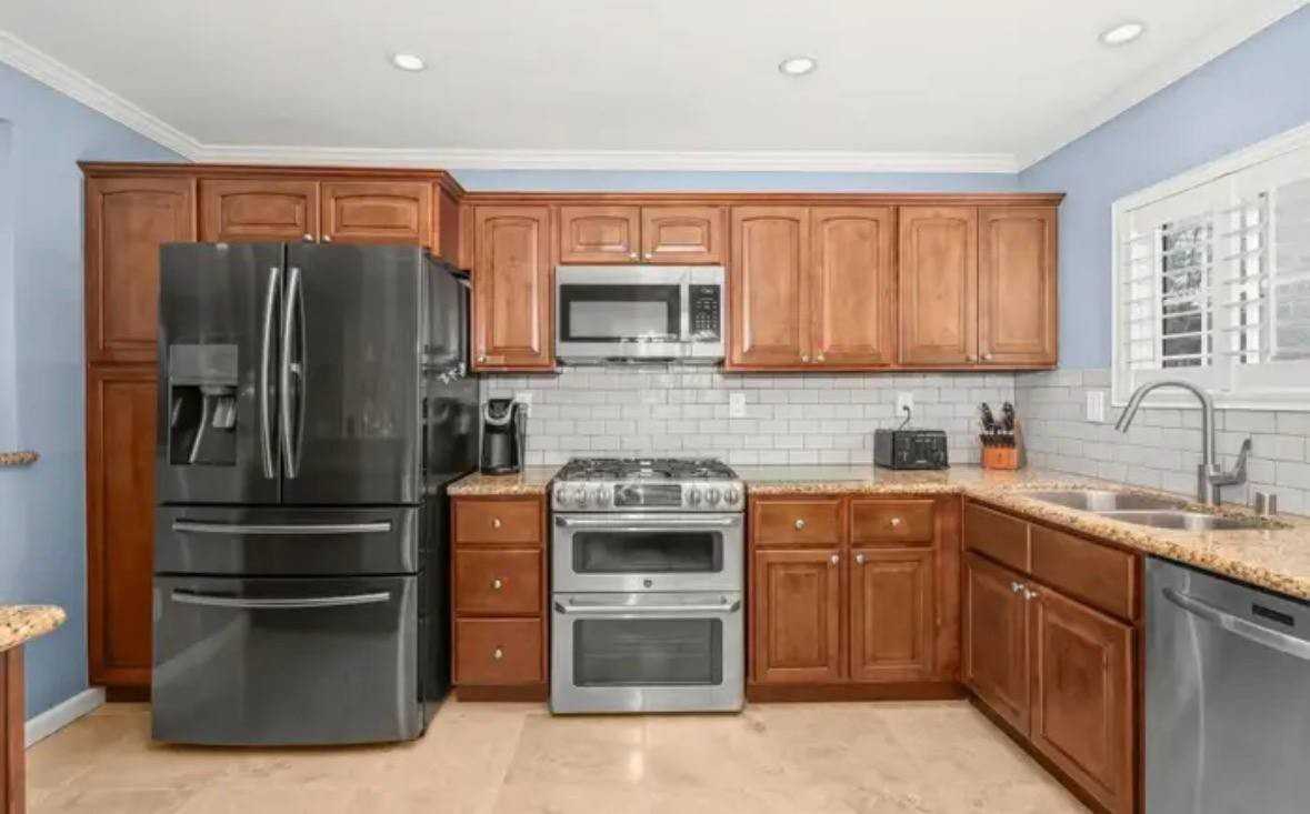 1733 Hornblend Street - Photo 3 of 3