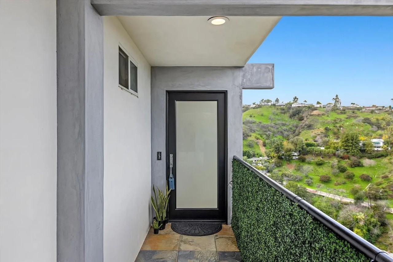 3701 Oakfield Drive - Photo 2 of 33