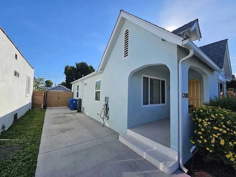 6500 Arlington Avenue - Photo 3 of 19