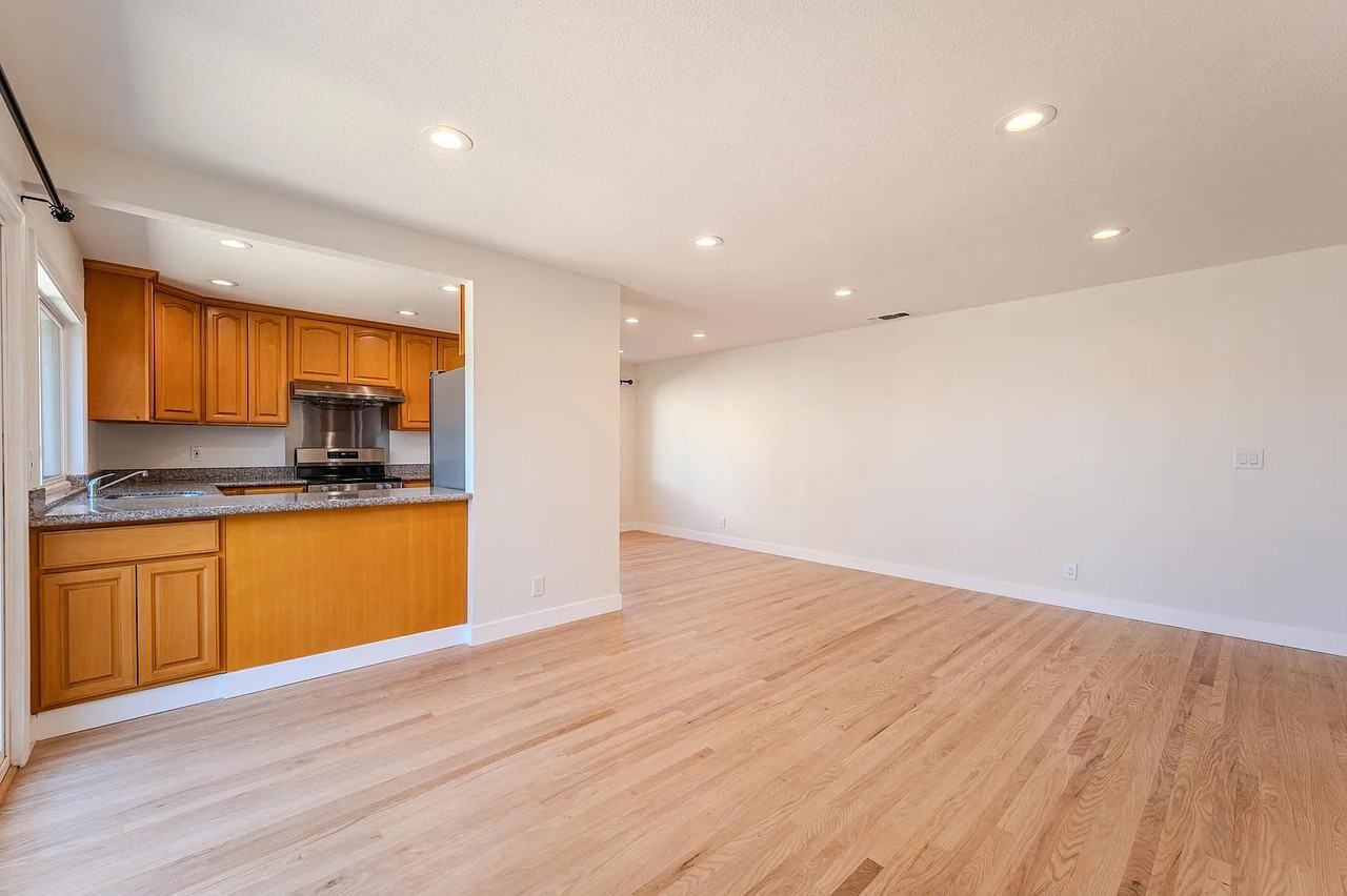 1053 Wilsham Drive - Photo 4 of 22