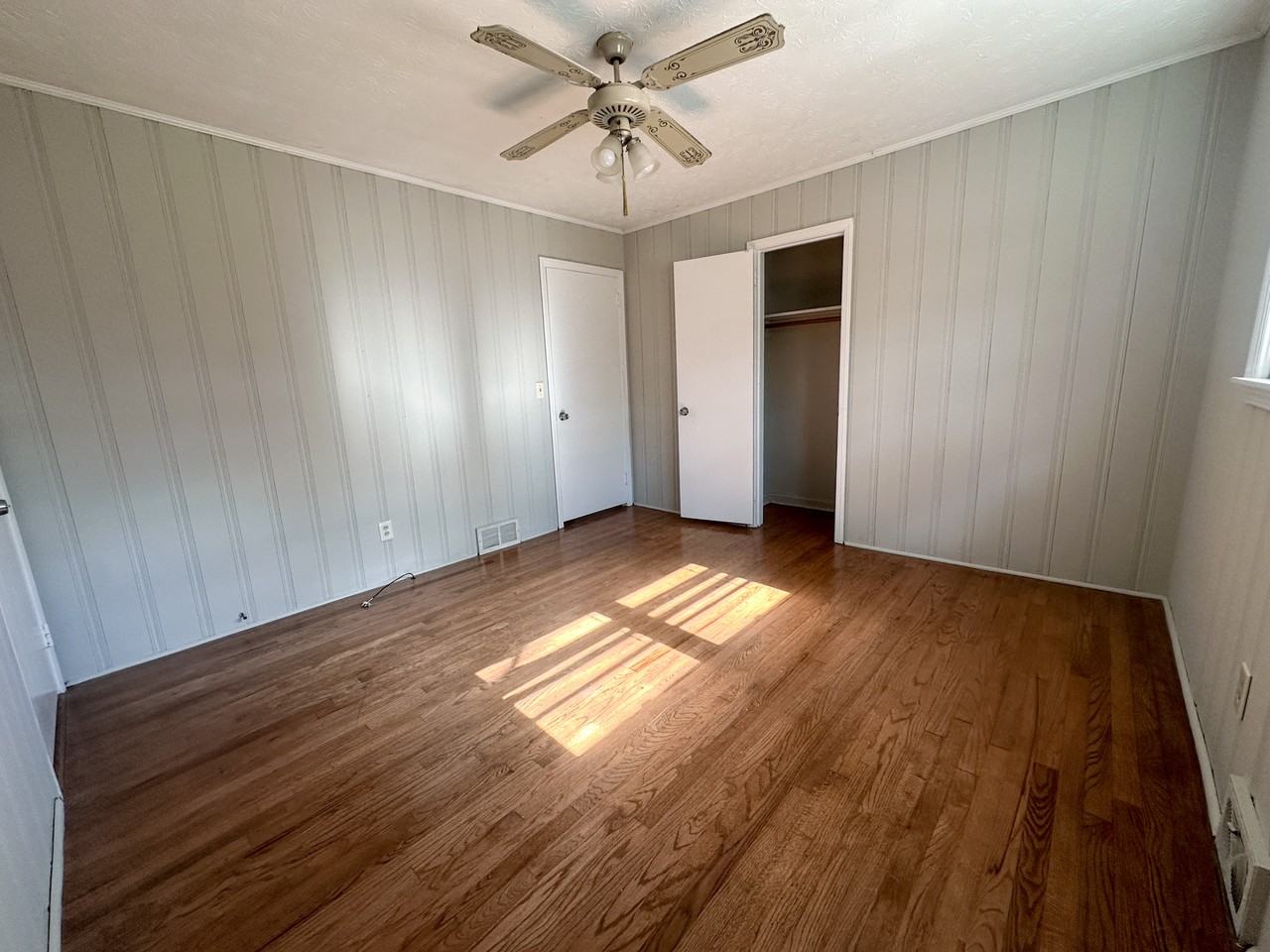 131 West White Street - Photo 5 of 13