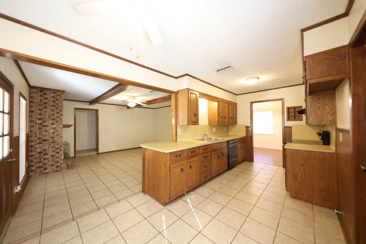 2404 North Beal Street - Photo 4 of 21