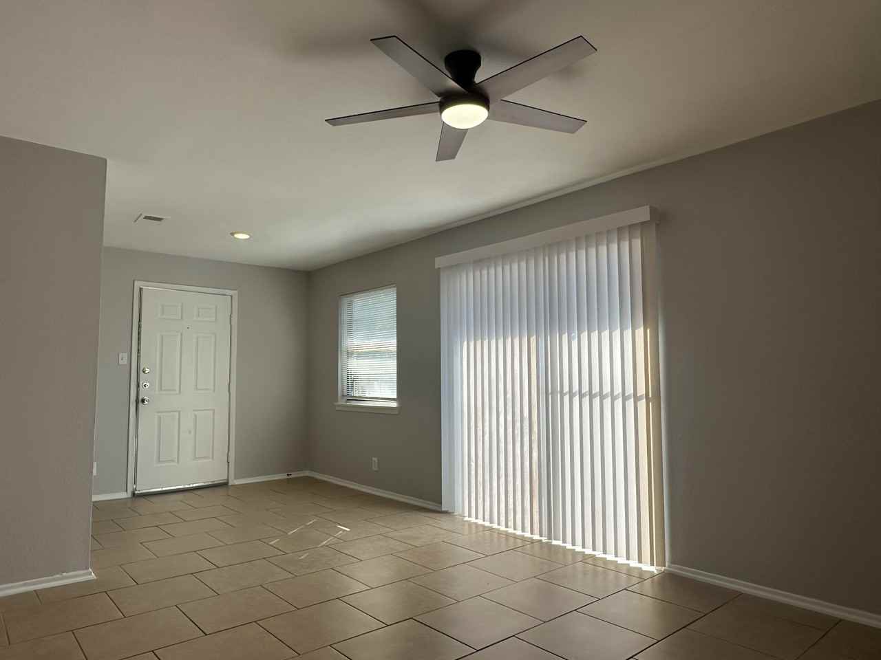 5724 Signal Pt - Photo 4 of 17