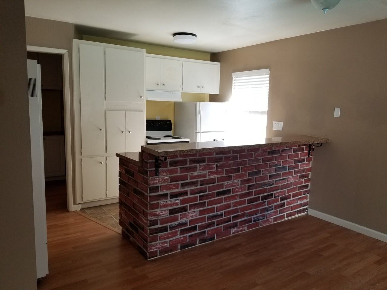 1428 Madison St #111 - Photo 3 of 7