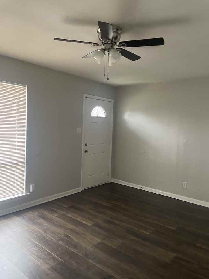 6706 W Wakefield Dr - Photo 3 of 16