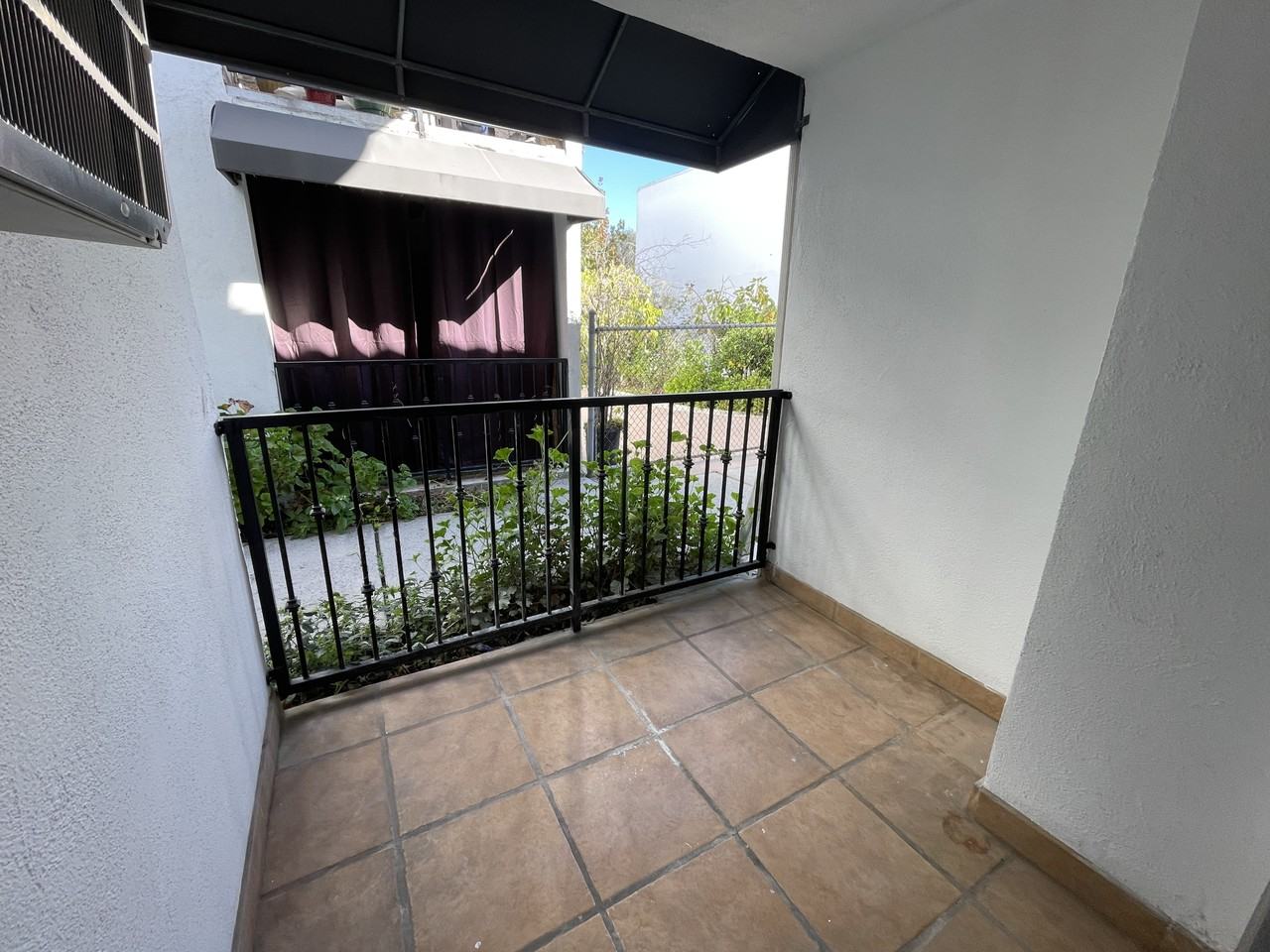 631 E Orange Grove Ave #D - Photo 5 of 15