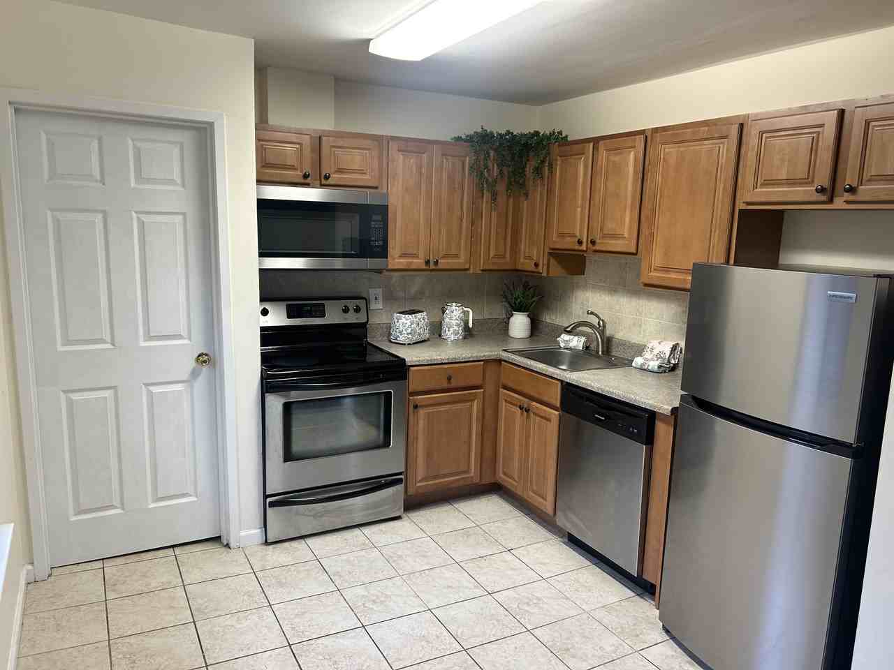 57 Birchwood Rd #57 - Photo 3 of 16