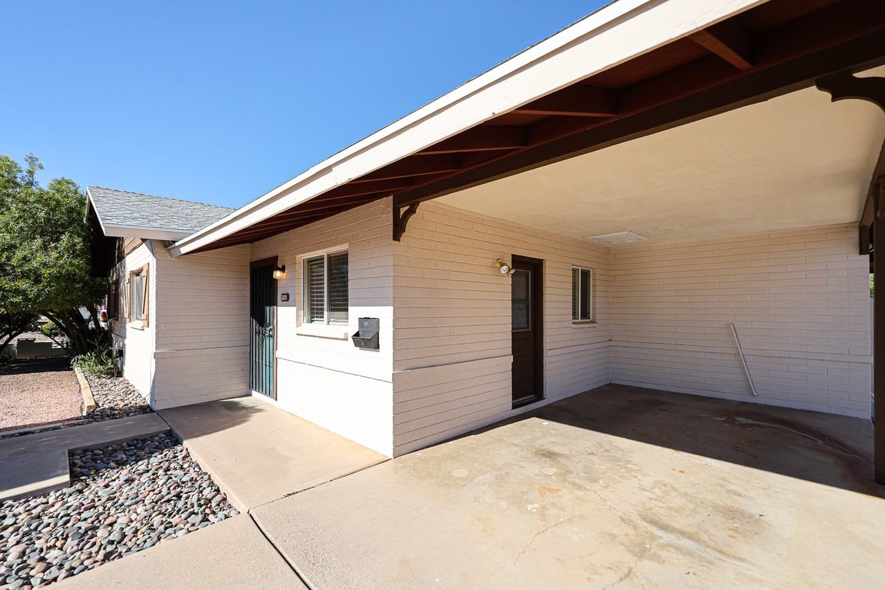 6924 E Cheery Lynn Rd - Photo 5 of 50