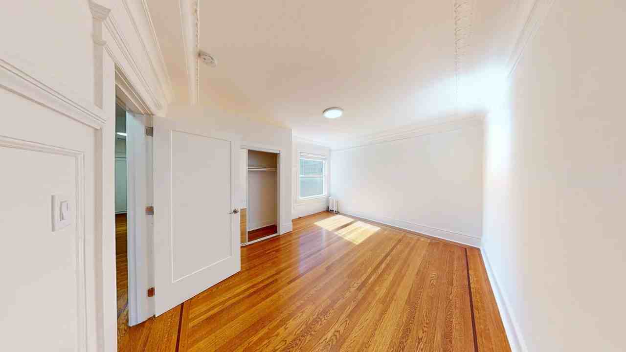 2153 Sacramento Street - Photo 7 of 18