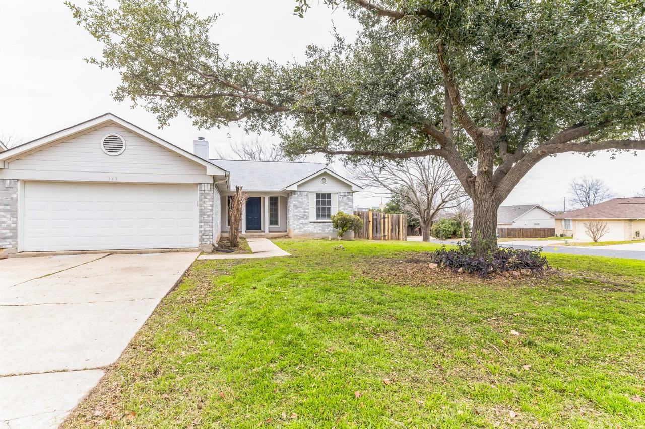 313 Caladium Dr - Photo 3 of 30