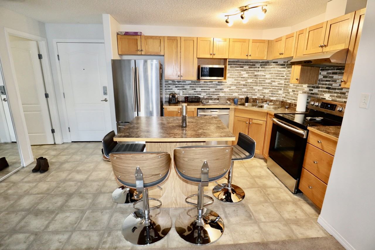 323 199 St Nw - Photo 5 of 22