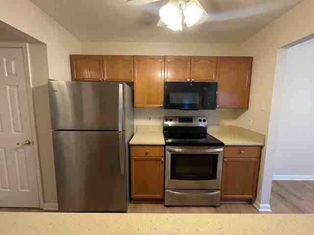 2400 Ellsworth Way - Photo 3 of 21