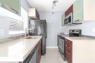 416 Northeast 15th Avenue - Photo 1 of 1