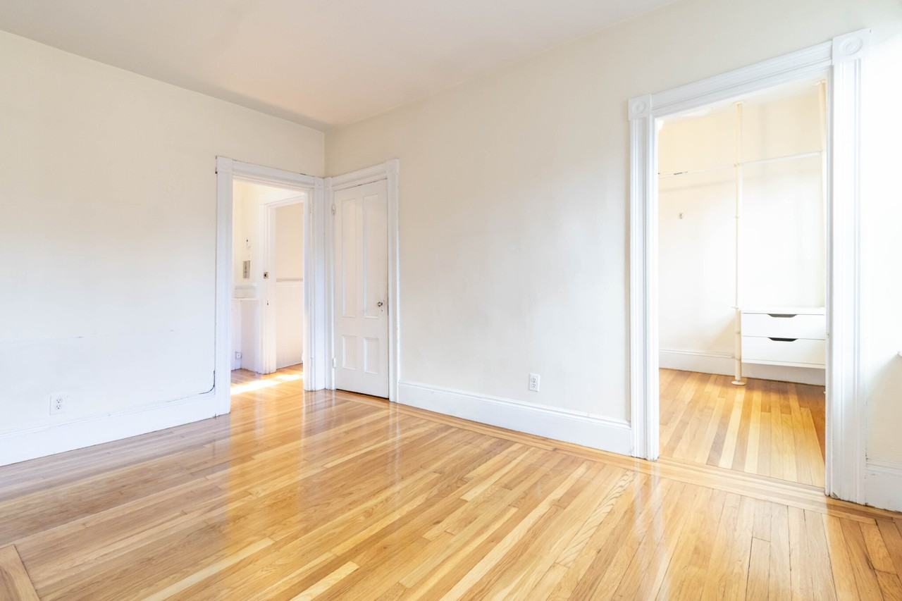 12 Lindall Place #4 - Photo 4 of 32