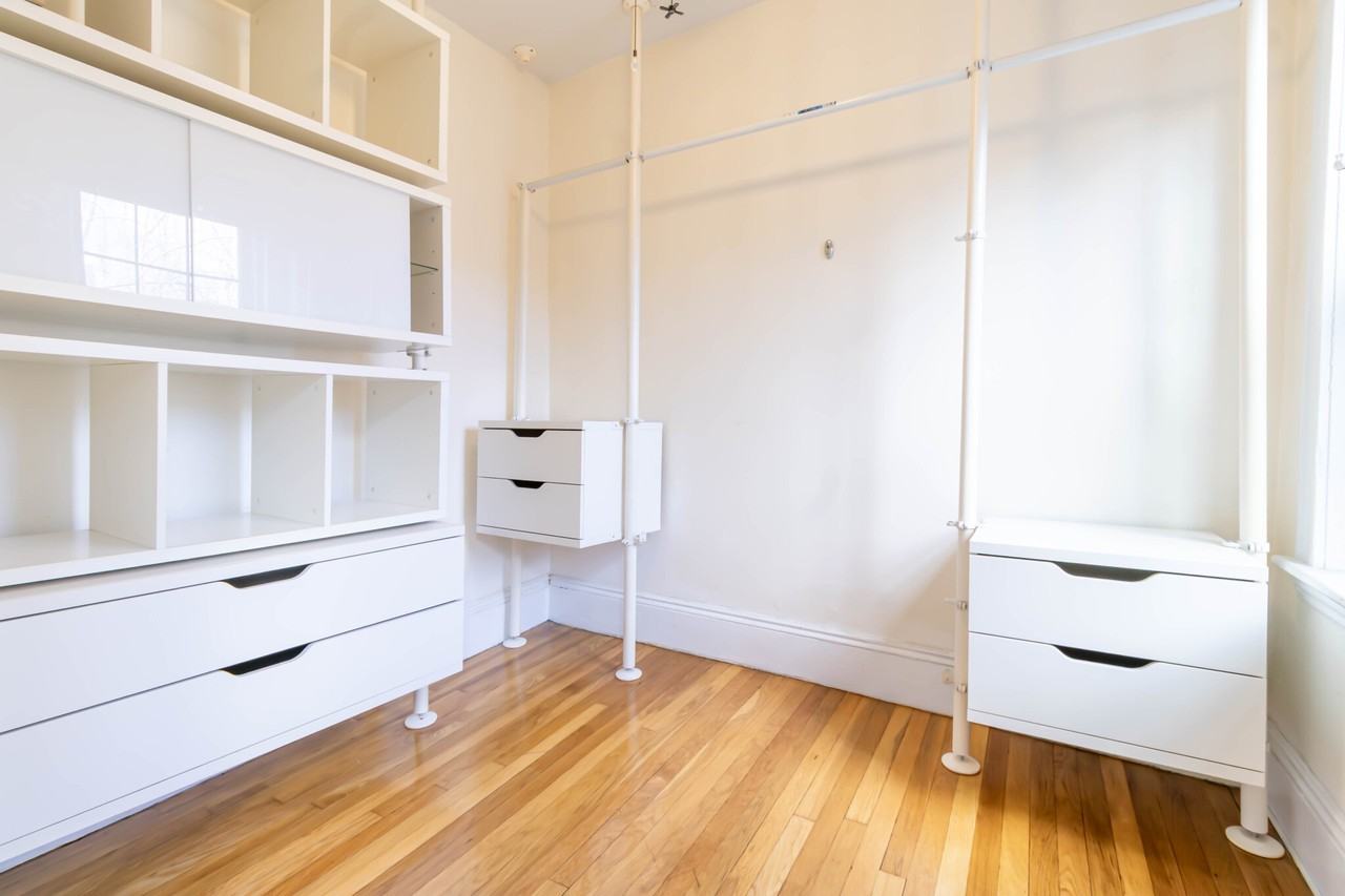 12 Lindall Place #4 - Photo 5 of 32