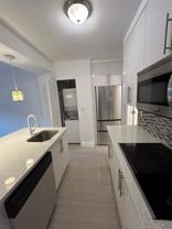 914 Northeast 15th Avenue - Photo 1 of 1