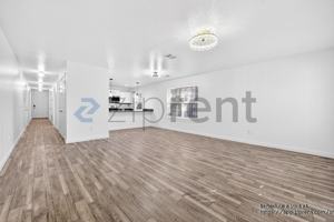 featured image of 3226 Navaro St