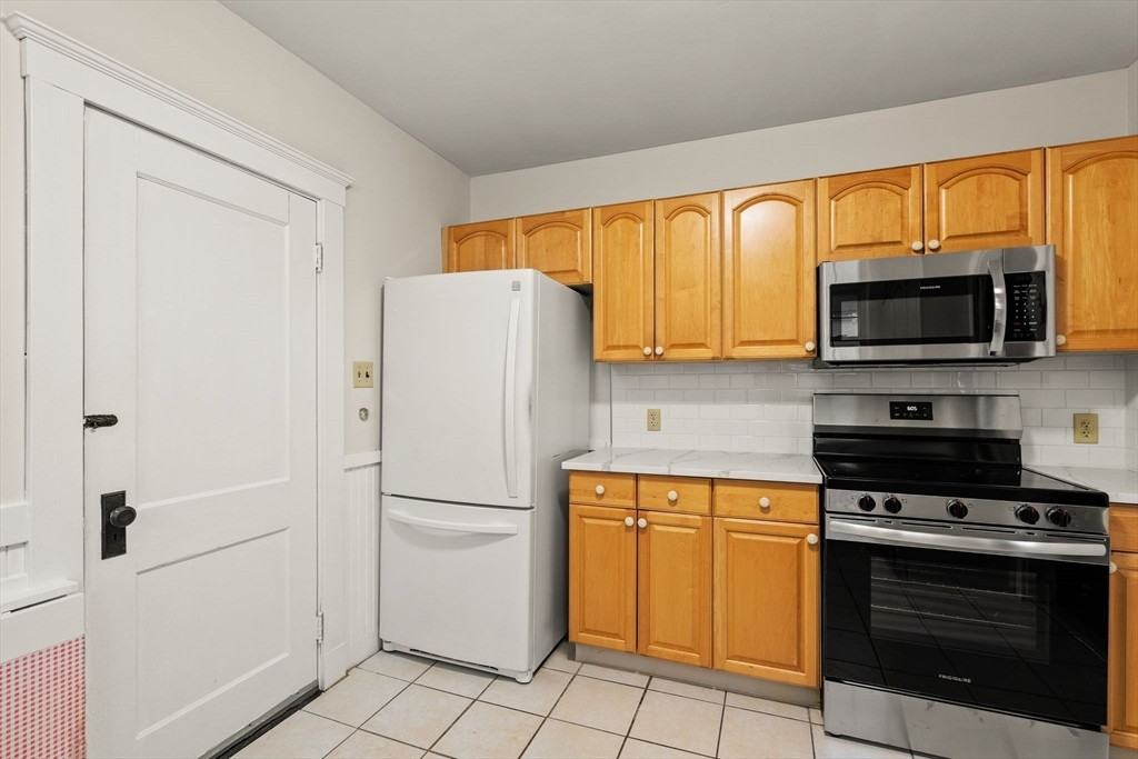 133 Willow Street #2 - Photo 3 of 19