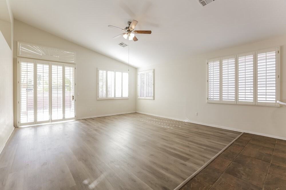 45 Pangloss St - Photo 3 of 16