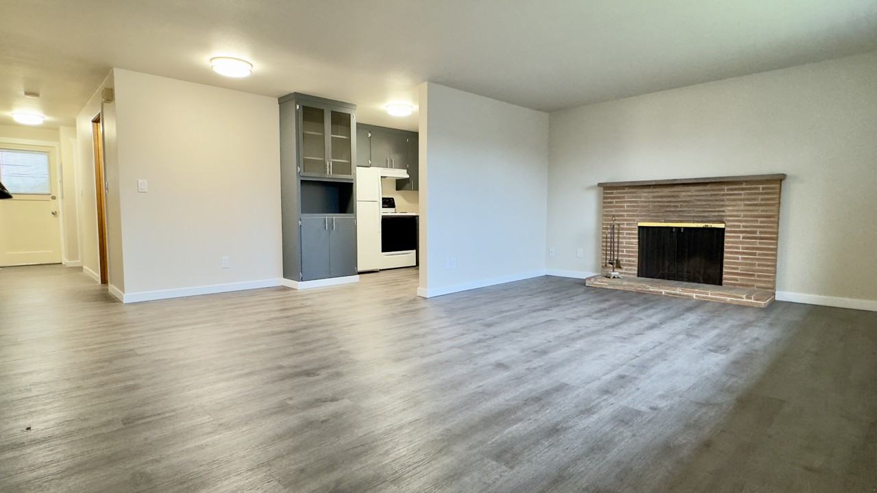 2105 Colby Avenue #4 - Photo 2 of 16