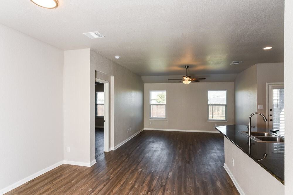 2617 Mccrae - Photo 3 of 16