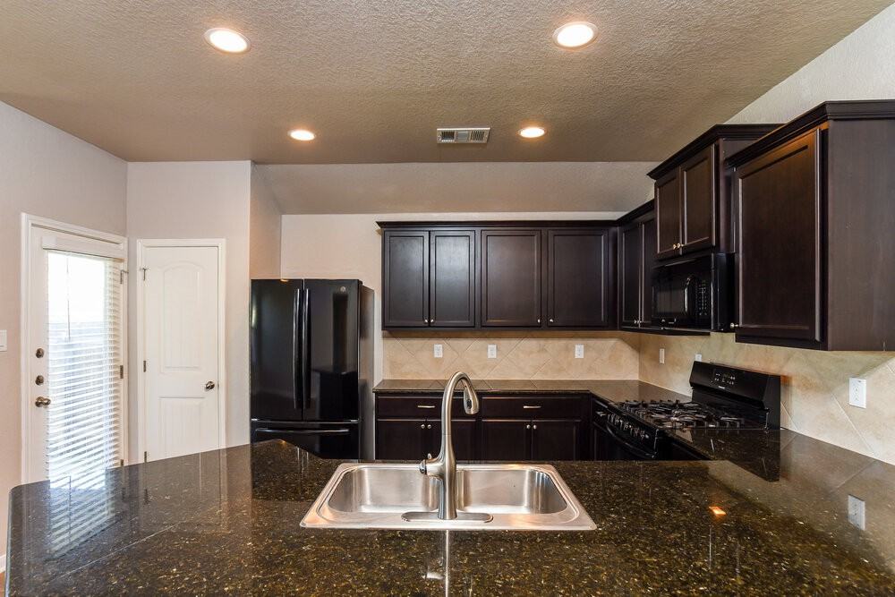 2617 Mccrae - Photo 5 of 16