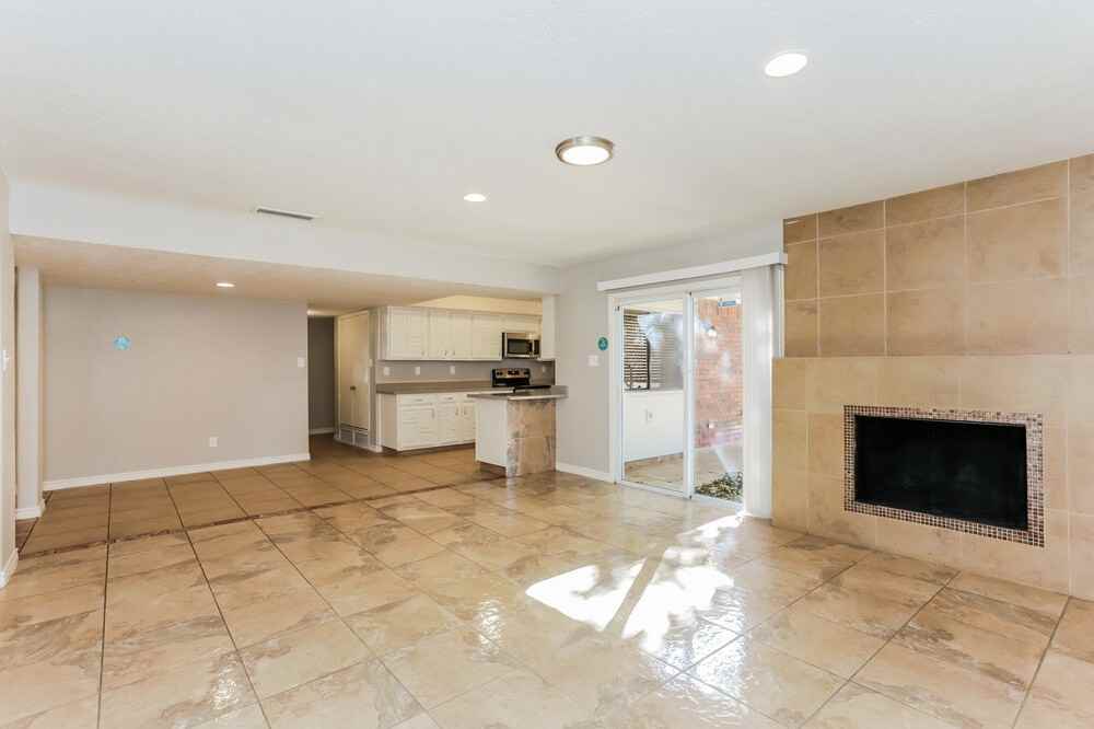 6906 Forestview Drive - Photo 4 of 16